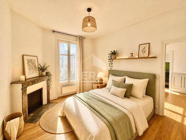 Appartement de caractère T4 de 67 m² avec cave. Parquet, moulures et cheminées