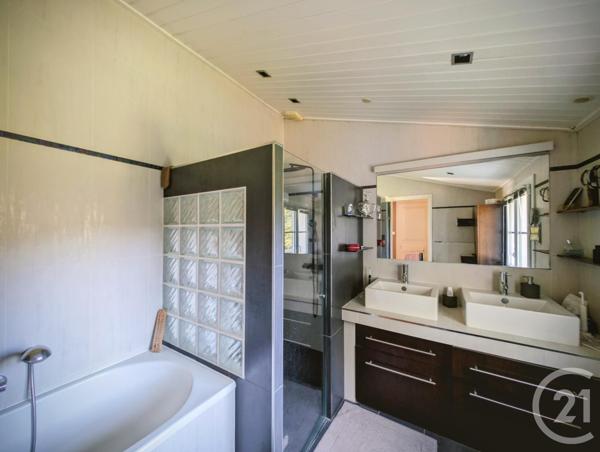 Maison à vendre  6 pièces - 195 m2 SALLERTAINE - 85