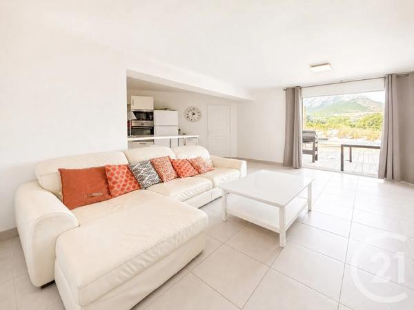 Maison à vendre  6 pièces - 111,66 m 2   MONCALE  - 202