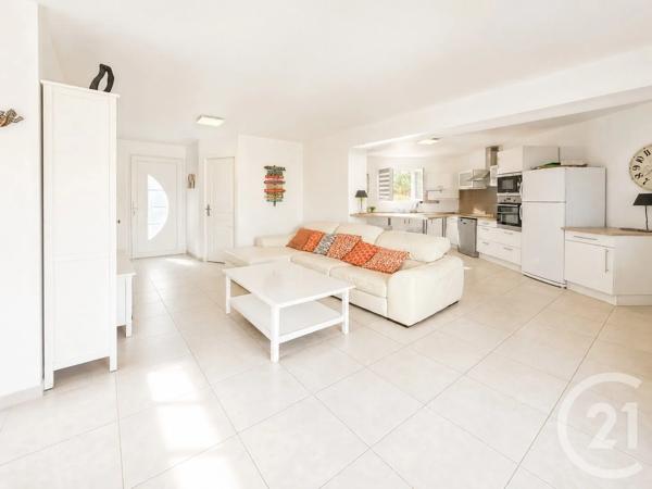 Maison à vendre  6 pièces - 111,66 m 2   MONCALE  - 202