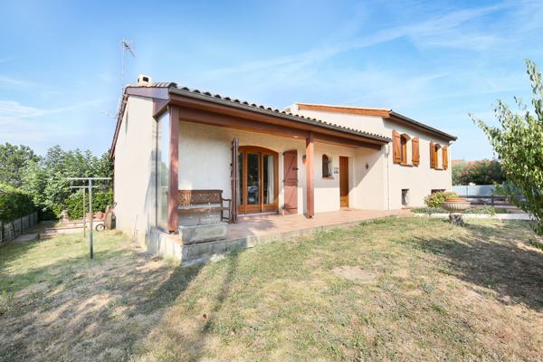 Maison
         5 pièces
        - 118 m² 378 000 € *