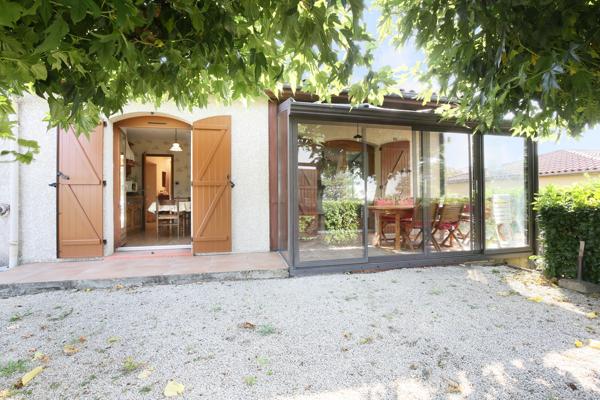 Maison
         5 pièces
        - 118 m² 378 000 € *