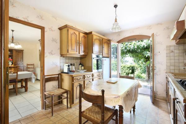 Maison
         5 pièces
        - 118 m² 378 000 € *