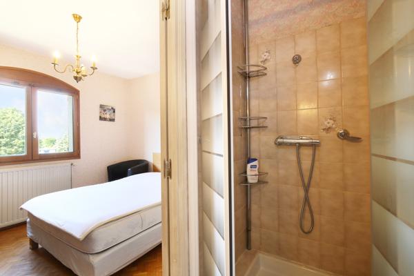 Maison
         5 pièces
        - 118 m² 378 000 € *