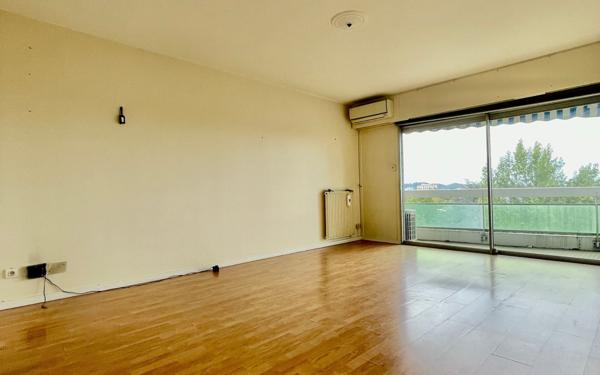 Appartement à vendre    2 pièces • 50 m2 Pau