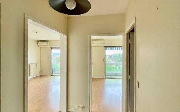 Appartement à vendre    2 pièces • 50 m2 Pau