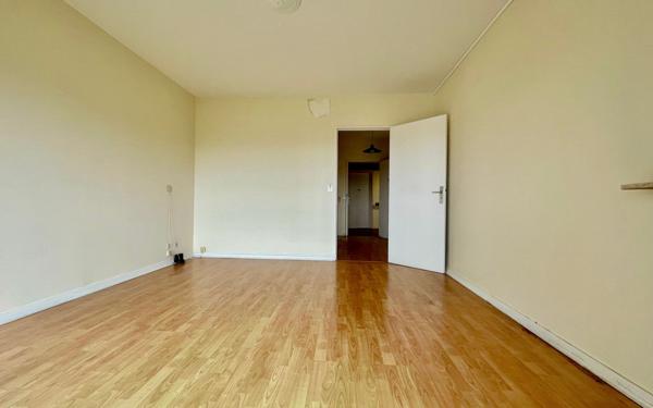 Appartement à vendre    2 pièces • 50 m2 Pau