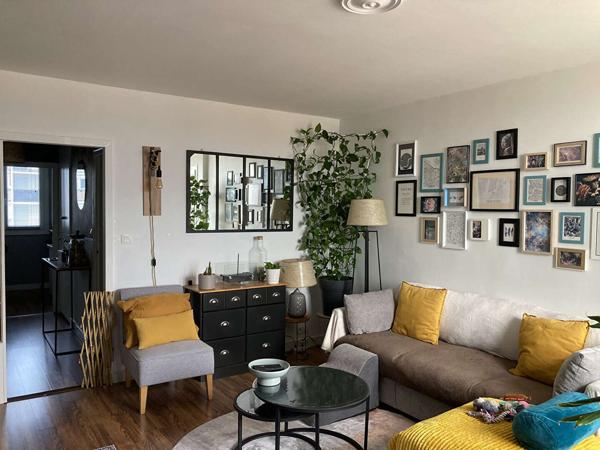 Appartement La Rochelle 64 m, 2 chambres, stationnement, balcon et ascenseur