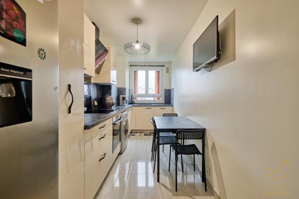 Fresnes (94260) Magnifique appartement traversant et avec 2 balcons, 85 m² loi carrez