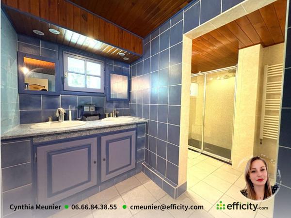 Maison 11 pièces - 324 m²