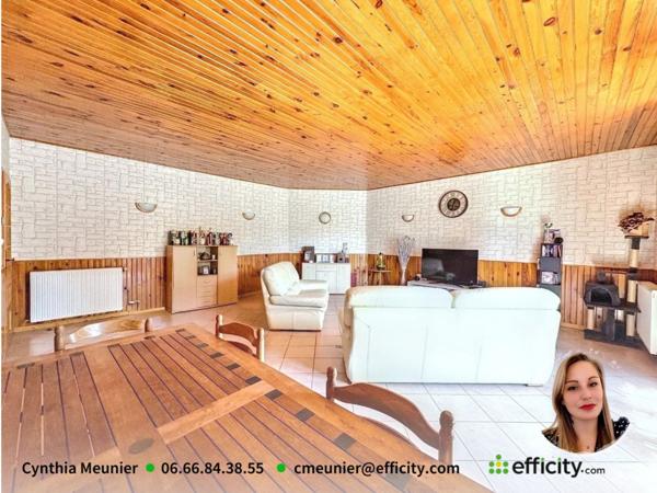 Maison 11 pièces - 324 m²