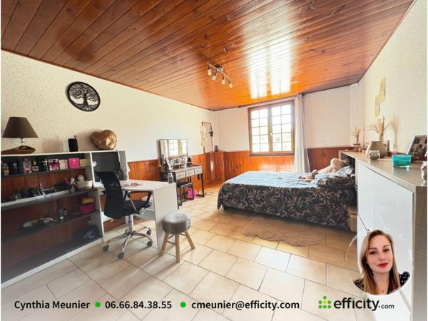 Maison 11 pièces - 324 m²