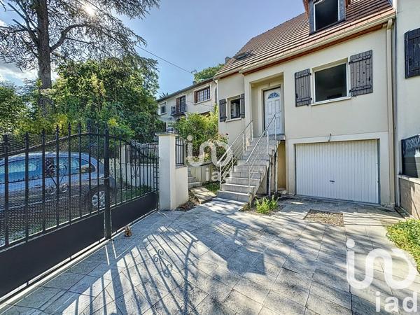 Maison traditionnelle 5 pièces de 90 m² à Corbeil-Essonnes (91100)