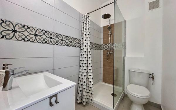 Maison à louer    3 pièces •  Le Lamentin