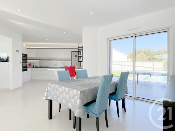 Maison à vendre  6 pièces - 128,70 m2 COMMEQUIERS - 85