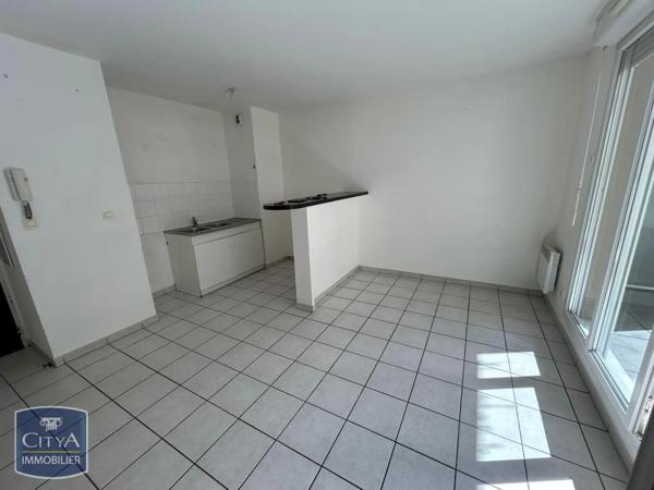 Appartement à louer 2 pièces 36.2m² Nîmes (30000)
