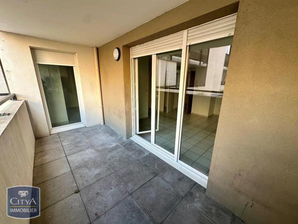 Appartement à louer 2 pièces 36.2m² Nîmes (30000)