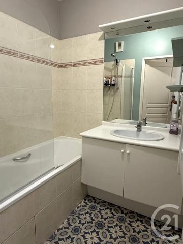 Appartement F2 à vendre  2 pièces - 47,57 m 2   VINCENNES  - 94