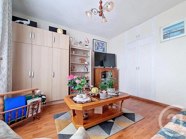 Appartement F3 à vendre  3 pièces - 53,71 m 2   MONTREUIL  - 93