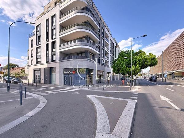 Appartement Villejuif 4 pièces 76.20 m²avec TERRASSE 55 m²