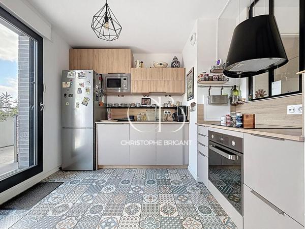 Appartement Villejuif 4 pièces 76.20 m²avec TERRASSE 55 m²