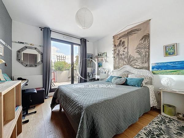 Appartement Villejuif 4 pièces 76.20 m²avec TERRASSE 55 m²