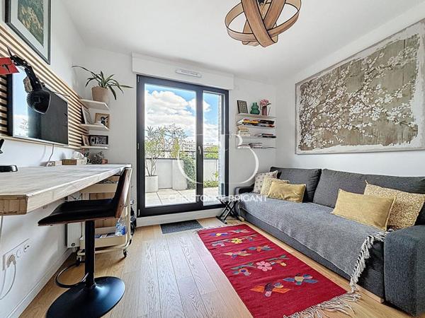 Appartement Villejuif 4 pièces 76.20 m²avec TERRASSE 55 m²