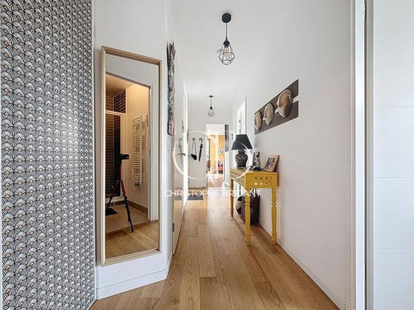 Appartement Villejuif 4 pièces 76.20 m²avec TERRASSE 55 m²