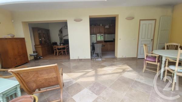 Maison à vendre  8 pièces - 138,64 m 2   CHAMPIGNY SUR MARNE  - 94