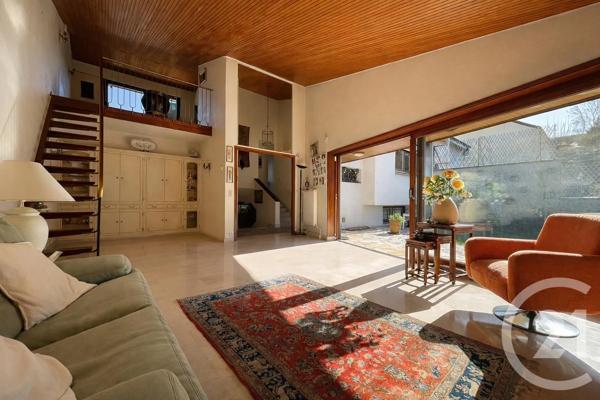 Maison à vendre  8 pièces - 138,64 m 2   CHAMPIGNY SUR MARNE  - 94
