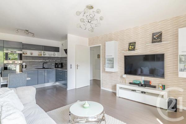 Appartement à vendre  3 pièces - 61 m 2   VILLIERS SUR MARNE  - 94