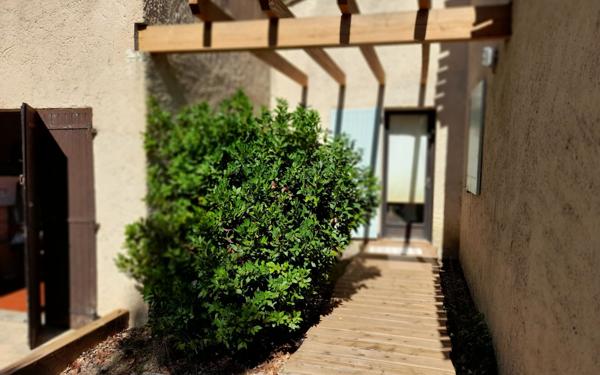 Maison à vendre    6 pièces •  La Brillanne