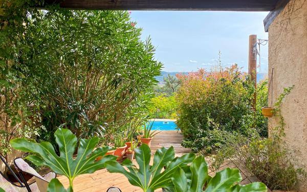 Maison à vendre    6 pièces •  La Brillanne