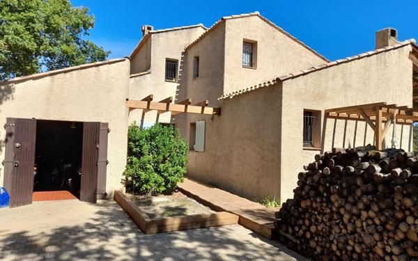 Maison à vendre    6 pièces •  La Brillanne