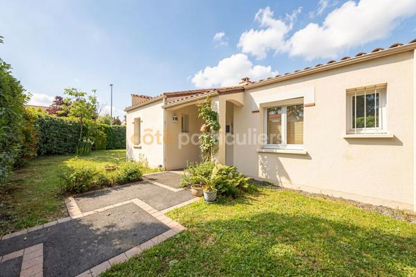 Vente
                Maison194 m² - 9 Pièces -
                    BASSE GOULAINE (44115)