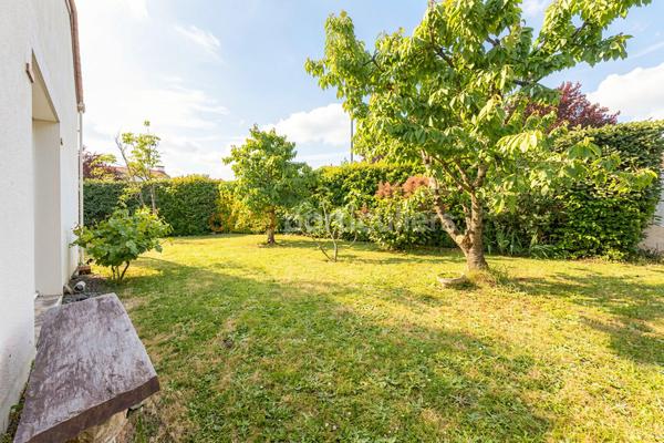 Vente
                Maison194 m² - 9 Pièces -
                    BASSE GOULAINE (44115)