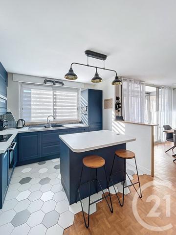 Appartement F4 à vendre  4 pièces - 93,17 m2 CHAMALIERES - 63