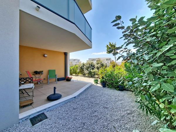 Appartement T3 66 m² 2 chambres terrasse et garage