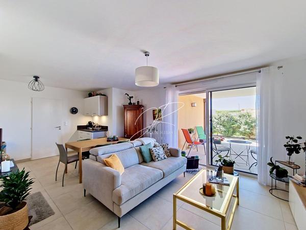 Appartement T3 66 m² 2 chambres terrasse et garage