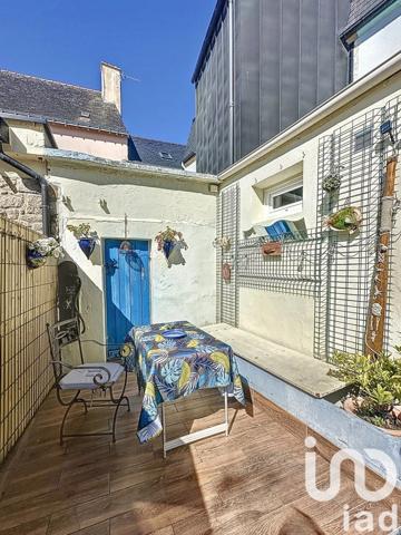 Maison traditionnelle 8 pièces de 143 m² à Locmariaquer (56740)