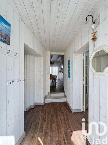 Maison traditionnelle 8 pièces de 143 m² à Locmariaquer (56740)