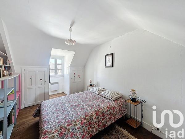 Maison traditionnelle 8 pièces de 143 m² à Locmariaquer (56740)