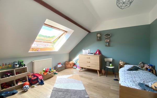 Maison à vendre    8 pièces •  Mézières-sur-Seine