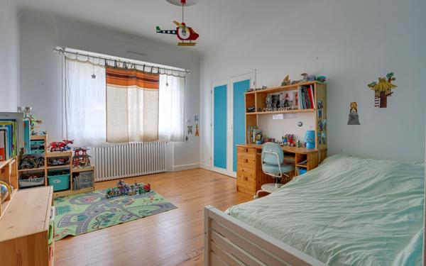 Maison à vendre    5 pièces • 200 m2 Anglet