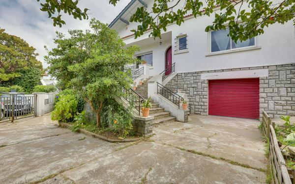 Maison à vendre    5 pièces • 200 m2 Anglet