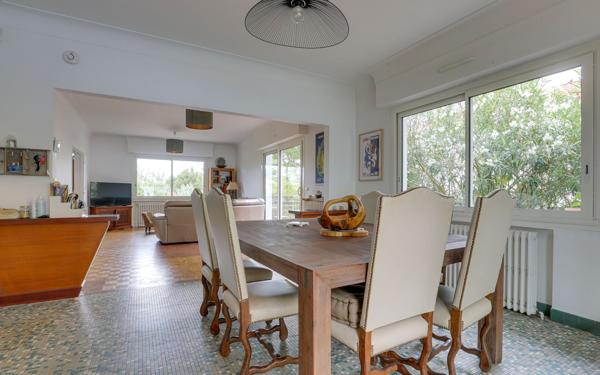 Maison à vendre    5 pièces • 200 m2 Anglet