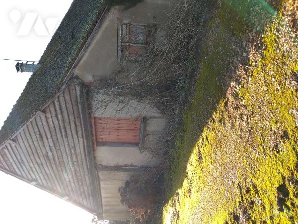 MAISON D'HABITATION en hameau