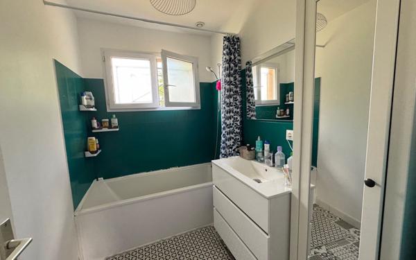 Maison à vendre    6 pièces •  Eysines