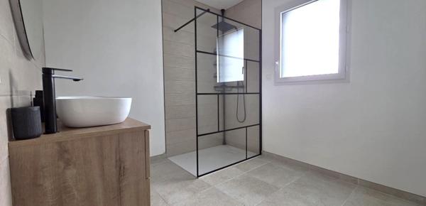 Maison à DOL-DE-BRETAGNE, 35120 - 2 pièces 70m²