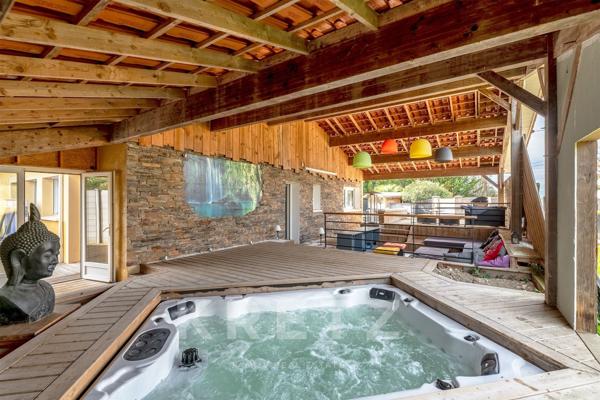 Villa contemporaine de 550m², avec deux piscine et spa